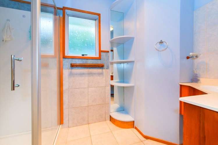 19 Scotstoun Place Glen Eden_10