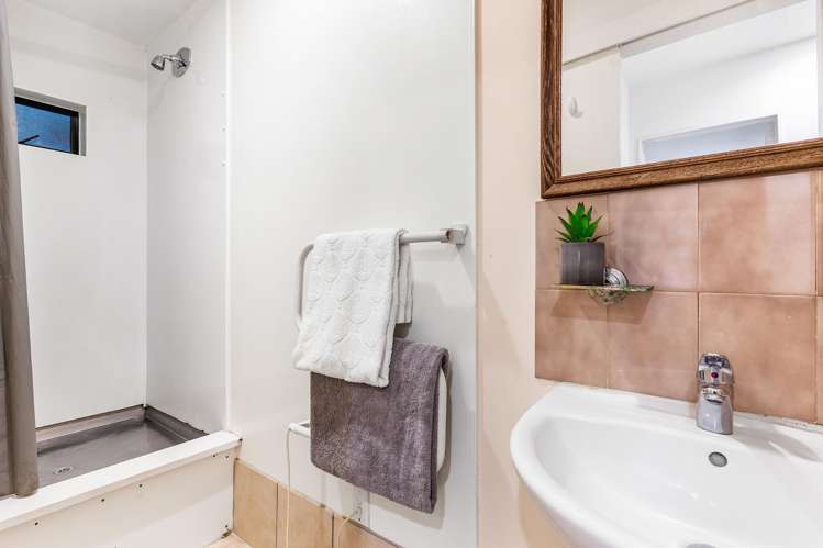 24A & 24B Picton Street Freemans Bay_15