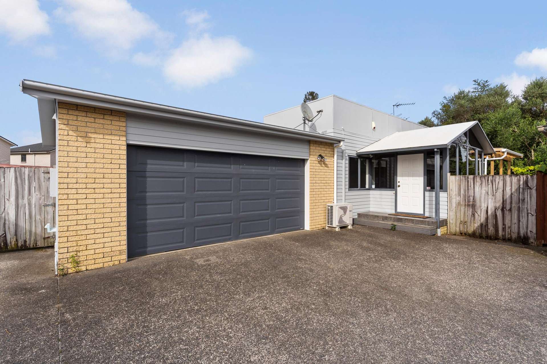 62 Beach Road Pahurehure_0