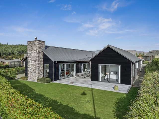 Space, Style & Sunshine in Peninsula Bay