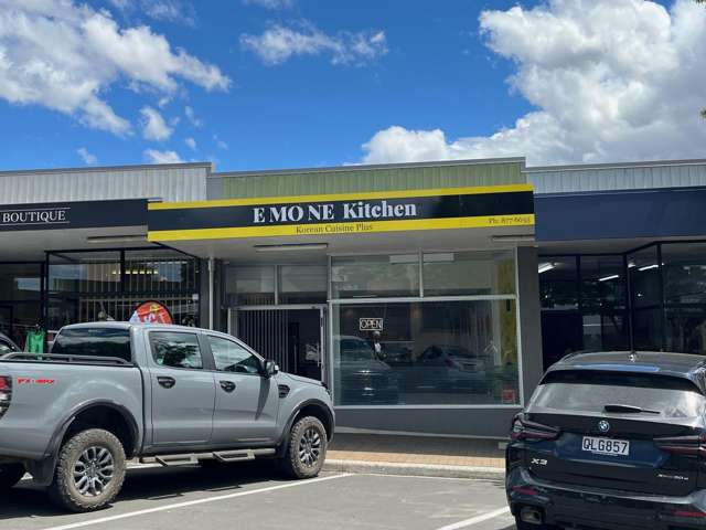 Prime location in Havelock North Village