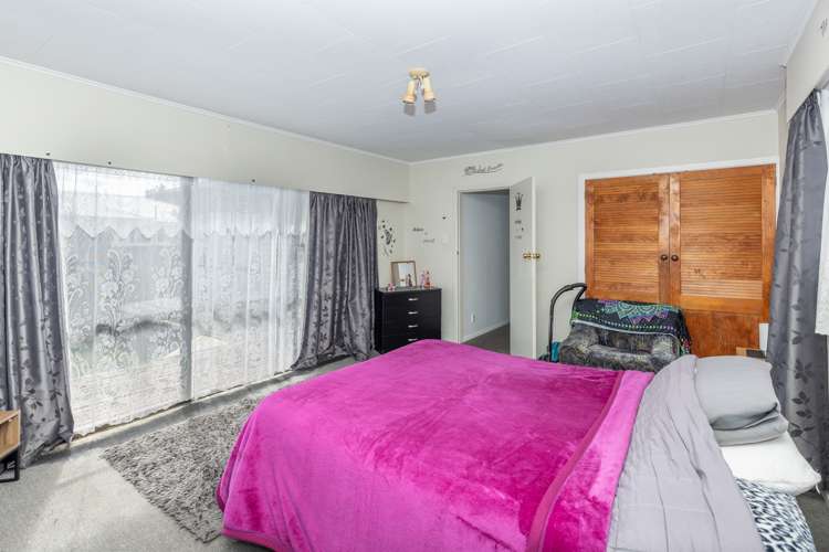 22 Sefton Crescent Chartwell_12