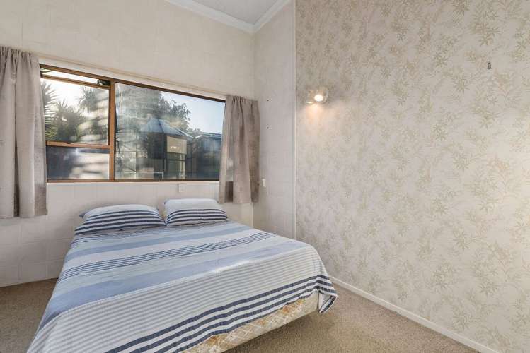 1/4 Marama Street Castor Bay_10