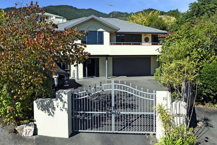 19 Idesia Grove Richmond_0