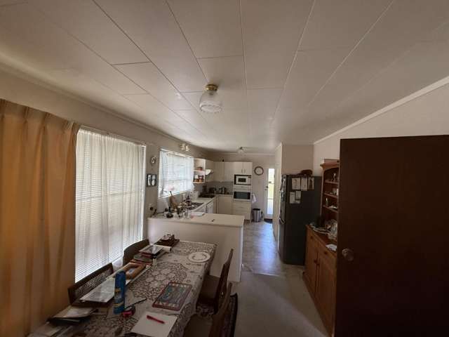 38 Chedworth Avenue 1053_4