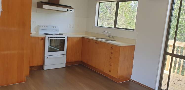 8A Sunnyfield Crescent Glenfield_3