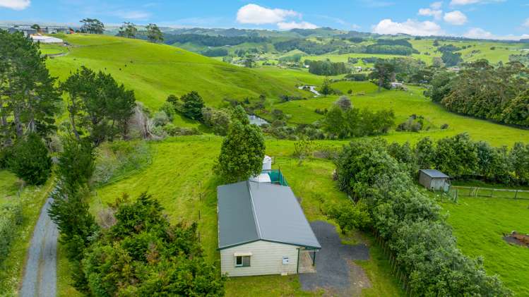 152 Aka Aka Road Puni_12