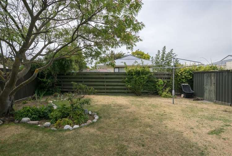 2/38 Burleigh Road Redwoodtown_14