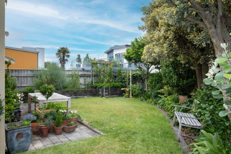 31 The Esplanade Westshore_21