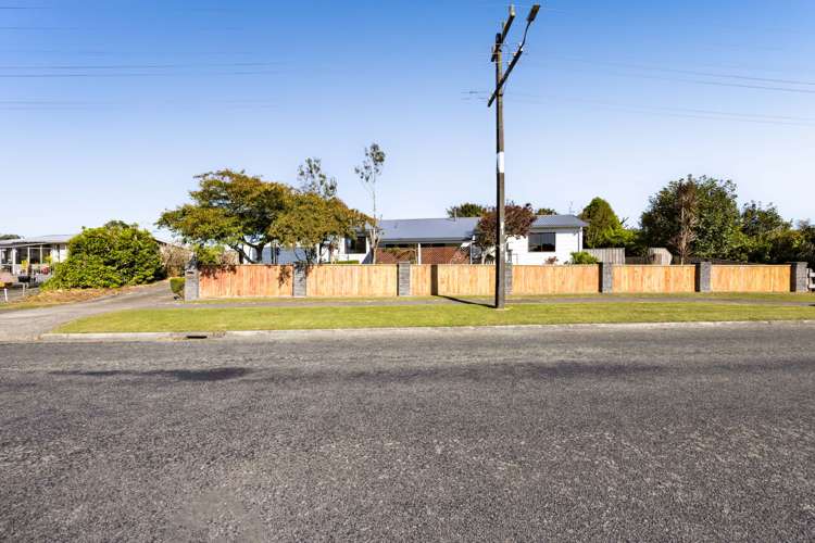 7 Swansea Road Stratford_37