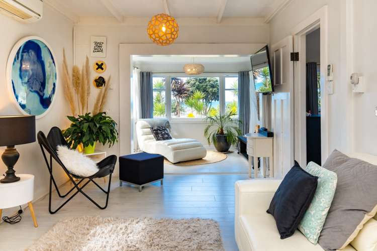 102 Beach Road Haumoana_4