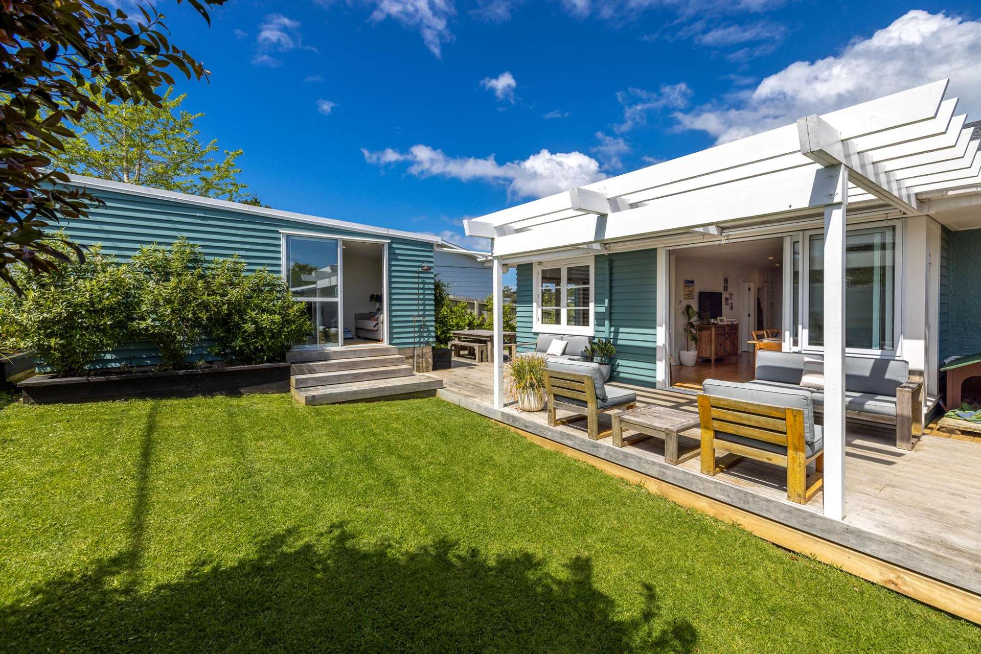 6 Alison Road Surfdale_0