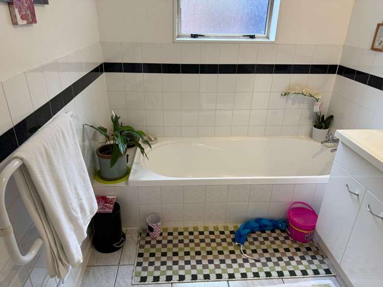 1/36 De Havilland Drive Goodwood Heights_21