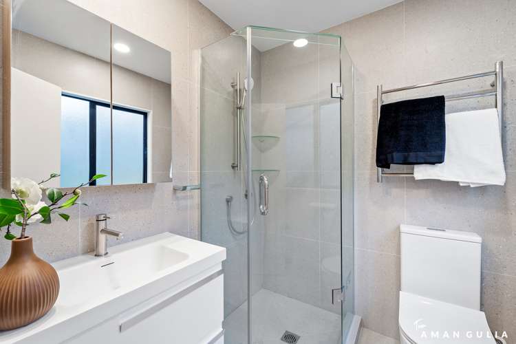 2/26 Unsworth Drive Unsworth Heights_13