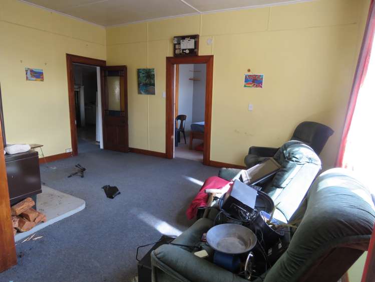 73 Shiel Street Reefton_6