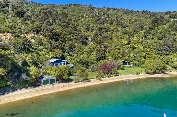 2787 Queen Charlotte Drive Queen Charlotte Sound_34