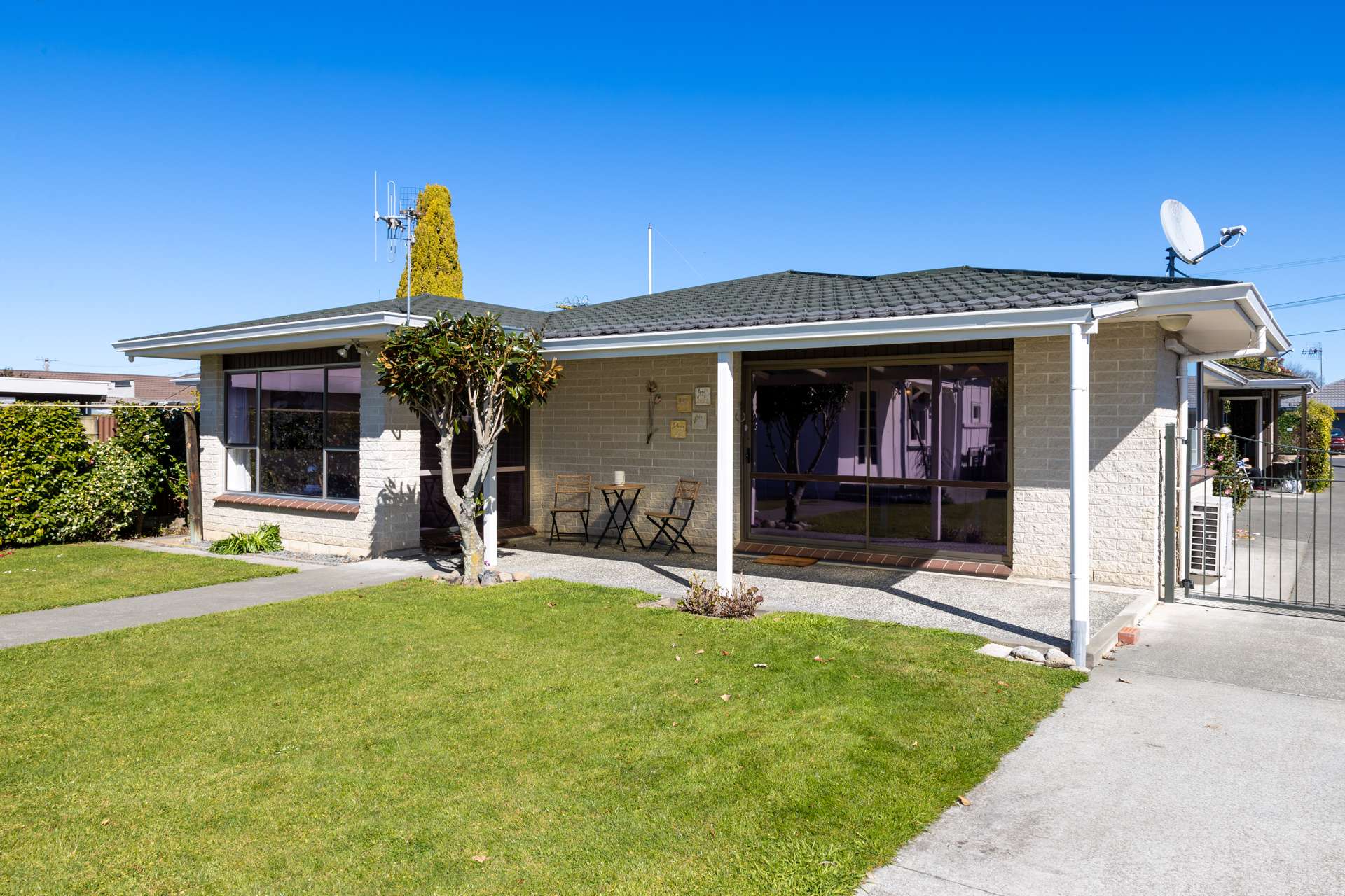 2/311 Ikanui Road Frimley_0