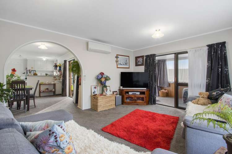 22b Tui Place_4