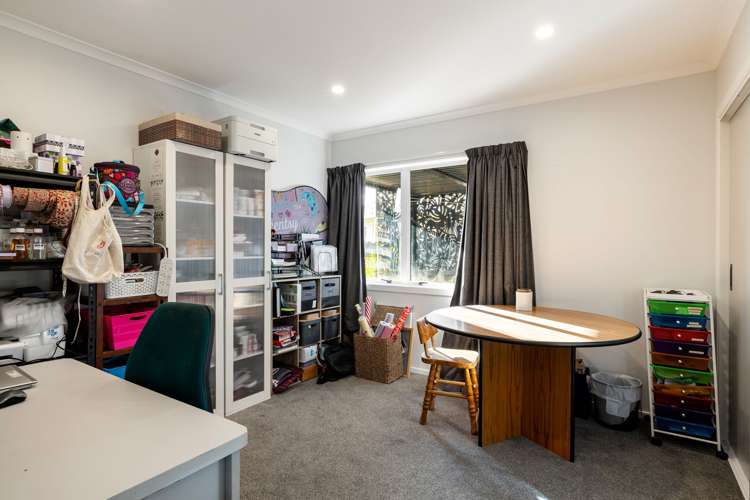 17 Taksan Place Pukete_10