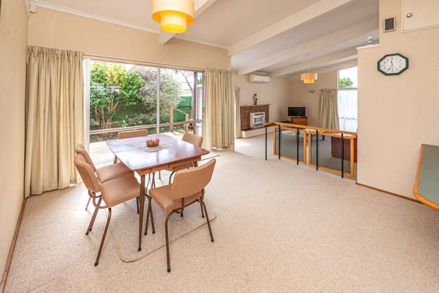 4 Exeter Crescent Springvale_3