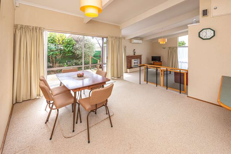 4 Exeter Crescent Springvale_3
