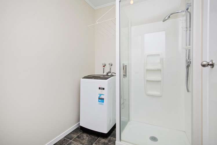 3/44 Britannia Street Petone_8