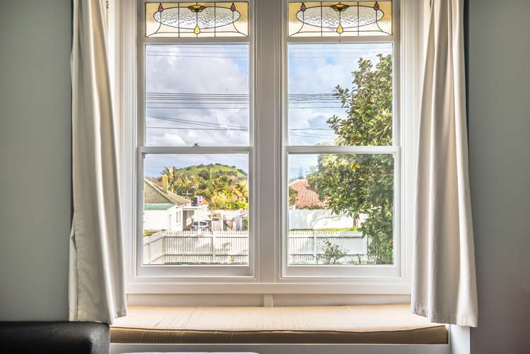 36 Old Lake Road Narrow Neck_21