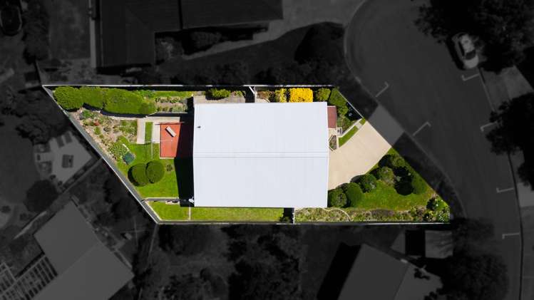 2 Windermeer Grove Churton Park_18