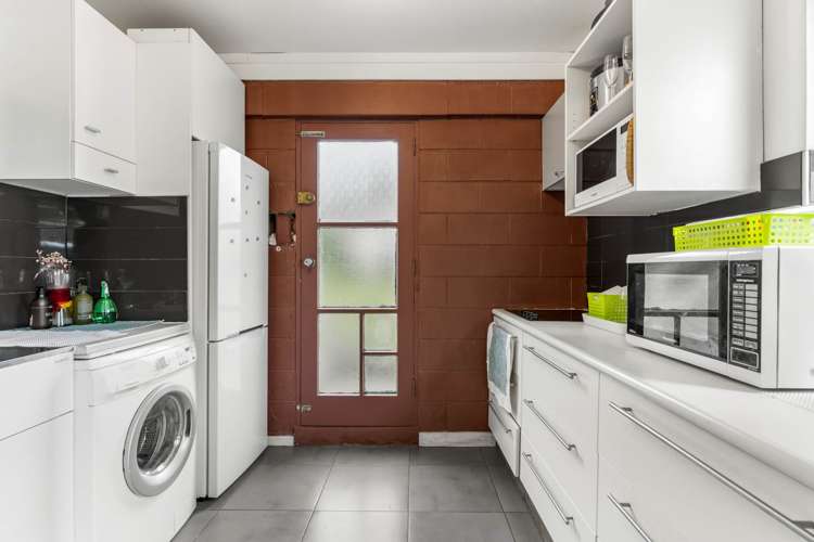 4/162 Onewa Road Northcote_16