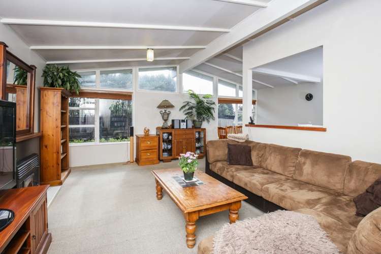 182 Golf Road Titirangi_8