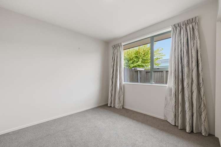 11 Oldham Place Darfield_9