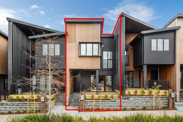 Modern 3-Bedroom Townhouse in Long Bay