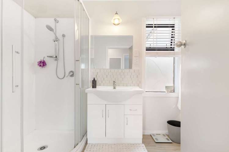 11 Gordon Road Western Heights_13