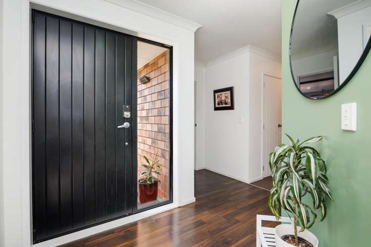 35 Chestnut Close Kelvin Grove_7