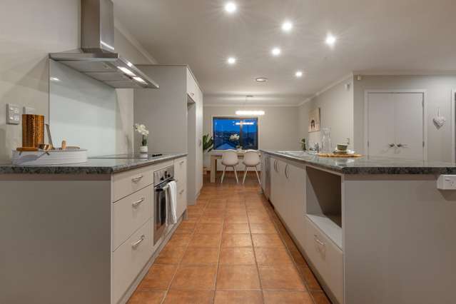 6 Aotea Drive Aotea_4