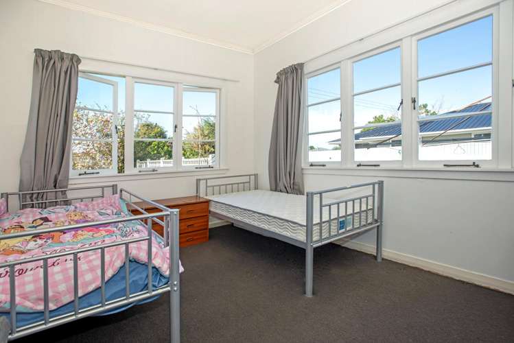 828 Gladstone Road Te Hapara_12