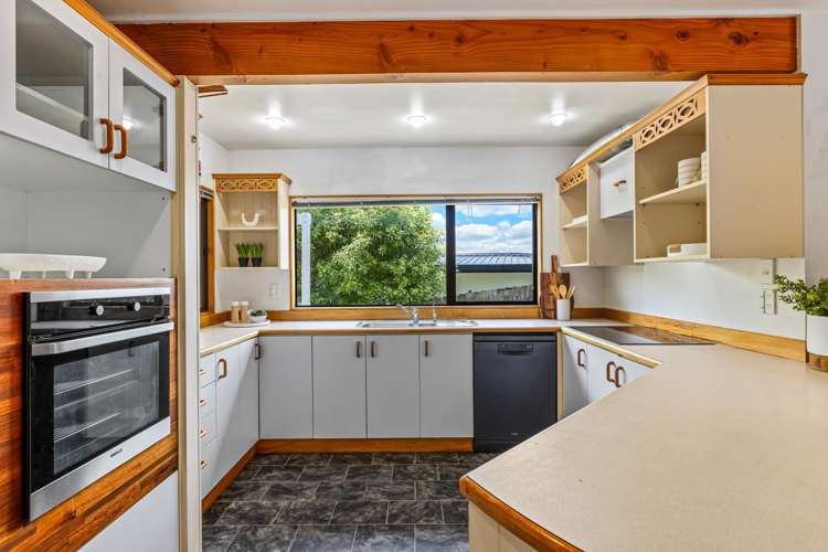 28 Pohutukawa Avenue Red Beach_11