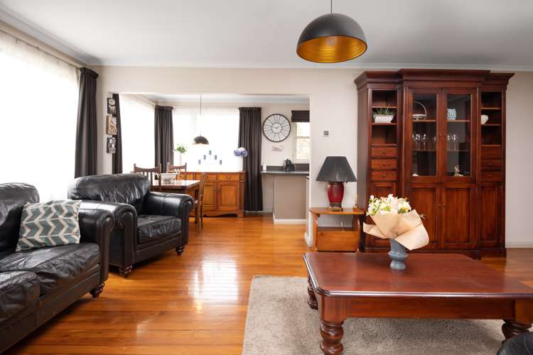 6 Ruthken Crescent Springlands_8