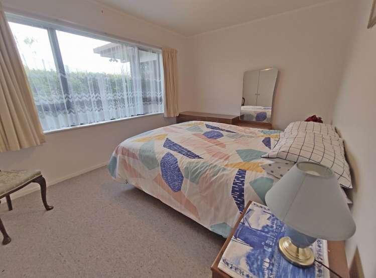 8 Robalan Place Redwoodtown_6