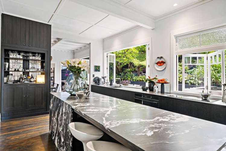 20 Seabreeze Road Narrow Neck_22