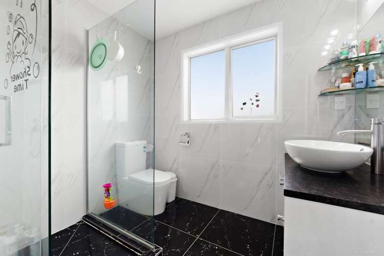 18 Harvest Avenue Orewa_11