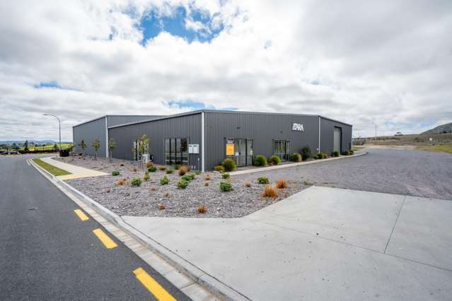 High-profile industrial premises at SH1