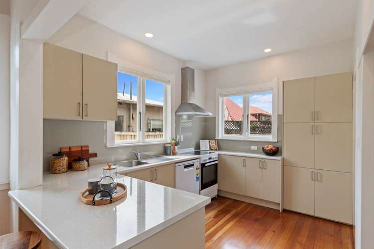 74A Pah Road Royal Oak_4