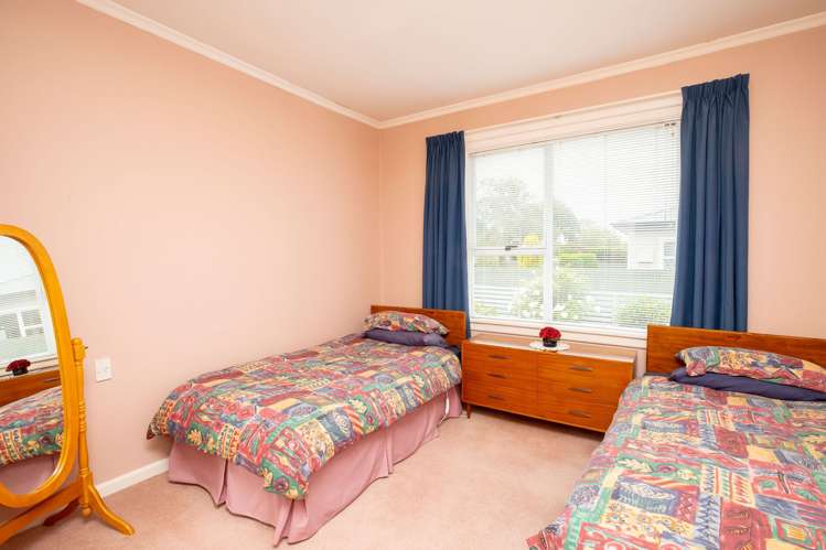 32 Harborough Street Watlington_14