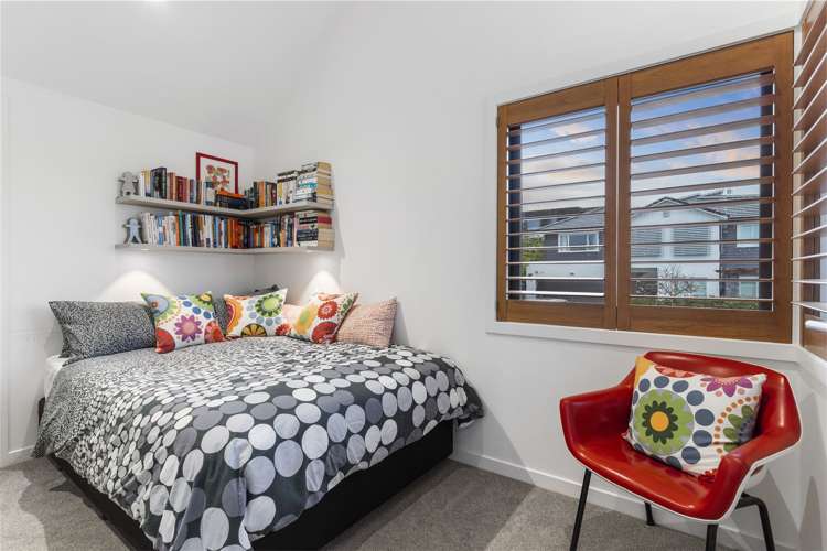 11 Tuatini Place Long Bay_24