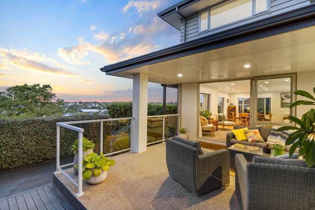 Flexible Family Living with Coastal Views