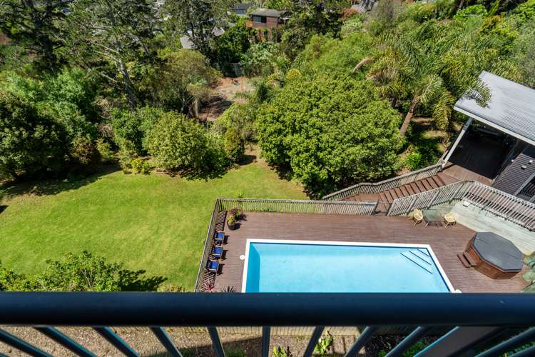 A204/525 East Coast Road Browns Bay_5