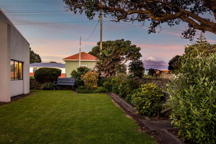 30 Fox Street Opunake_48