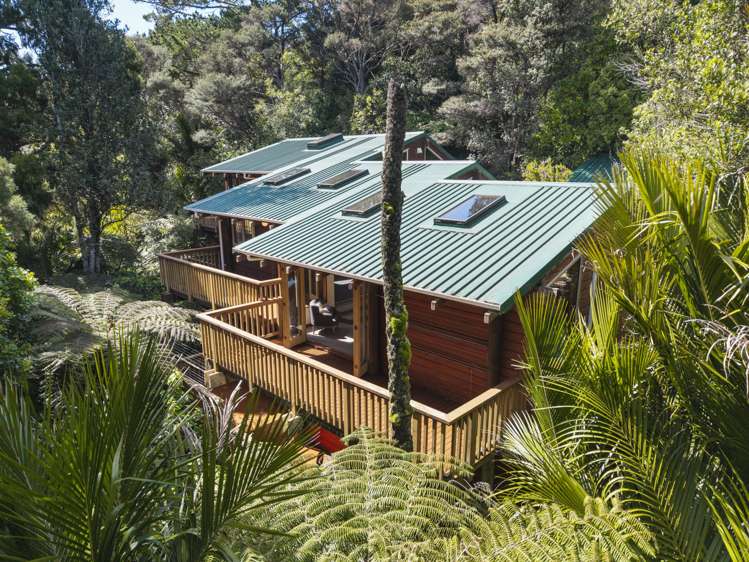 191 Scenic Drive Titirangi_1