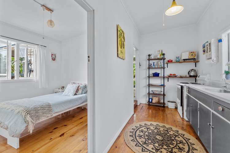 5 Berridge Road Muriwai_11